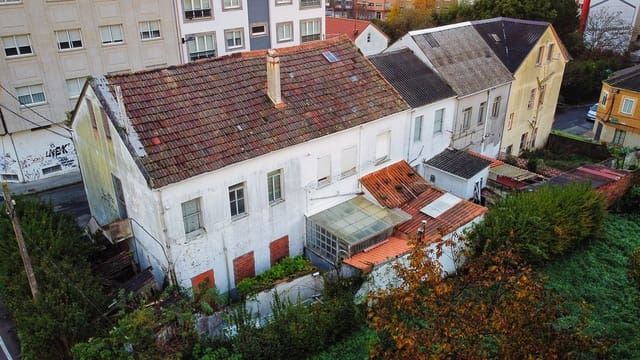 6 chambre Villa/Maison Mitoyenne à vendre à Ferrol - 45 000 € (Ref: 10046668)