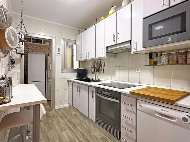 4 sovrum Lägenhet till salu i Mollet del Vallès - 235 000 € (Ref: 10046676)