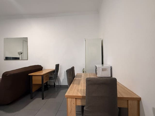 3 slaapkamer Appartement te koop in El Barri Gòtic, Barcelona stad - € 425.000 (Ref: 10046679)