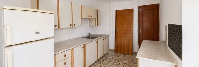 5 sovrum Lägenhet till salu i Zona Pueblo, Guardamar del Segura - 140 000 € (Ref: 10048242)