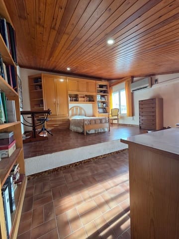 5 makuuhuone Omakotitalo myytävänä paikassa Mont-roig del Camp mukana 
autotalli - 499 900 € (Ref: 10048243)