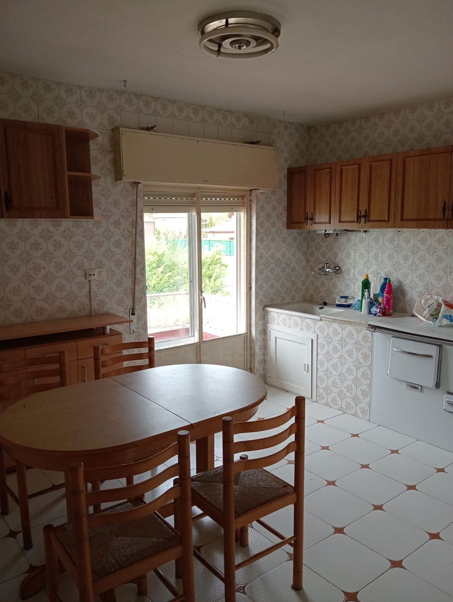 3 makuuhuone Huoneisto vuokrattavana paikassa Leon kaupunki - 550 € (Ref: 10048249)