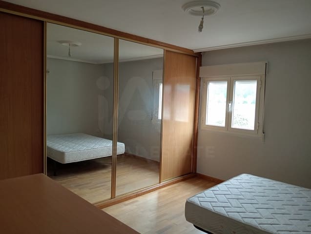 3 sypialnia Apartament do wynajęcia w Miasto León - 550 € (Ref: 10048249)