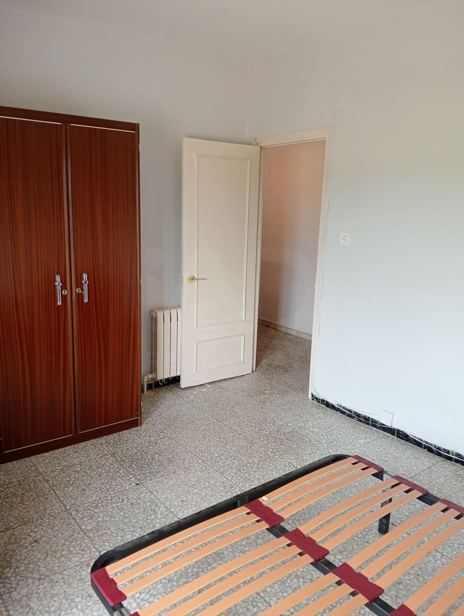 3 makuuhuone Huoneisto vuokrattavana paikassa Leon kaupunki - 550 € (Ref: 10048249)