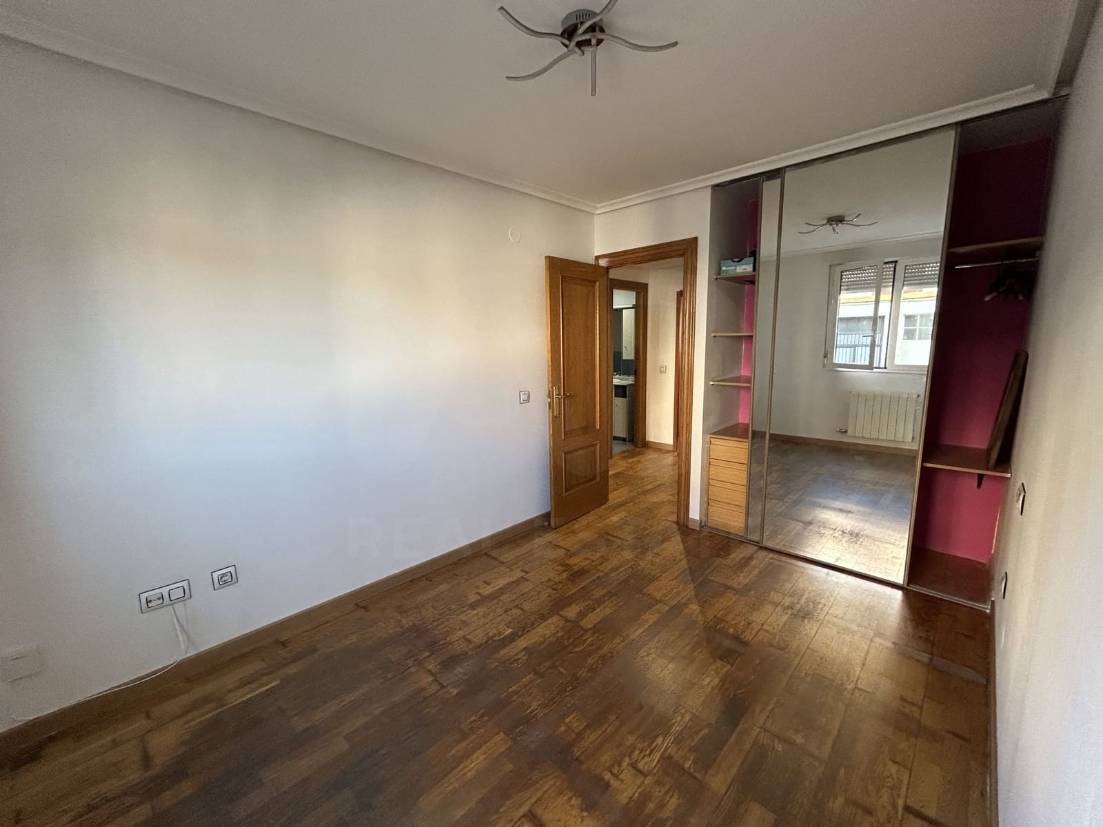 2 Zimmer Apartment zu verkaufen in San Andres del Rabanedo mit Garage - 104.000 € (Ref: 10048633)