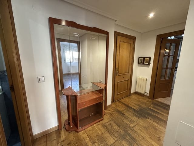 2 Zimmer Apartment zu verkaufen in San Andrés del Rabanedo mit Garage - 104.000 € (Ref: 10048633)