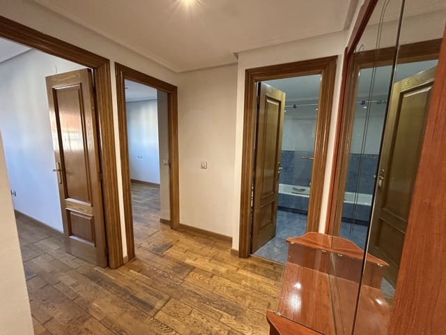 2 Zimmer Apartment zu verkaufen in San Andrés del Rabanedo mit Garage - 104.000 € (Ref: 10048633)
