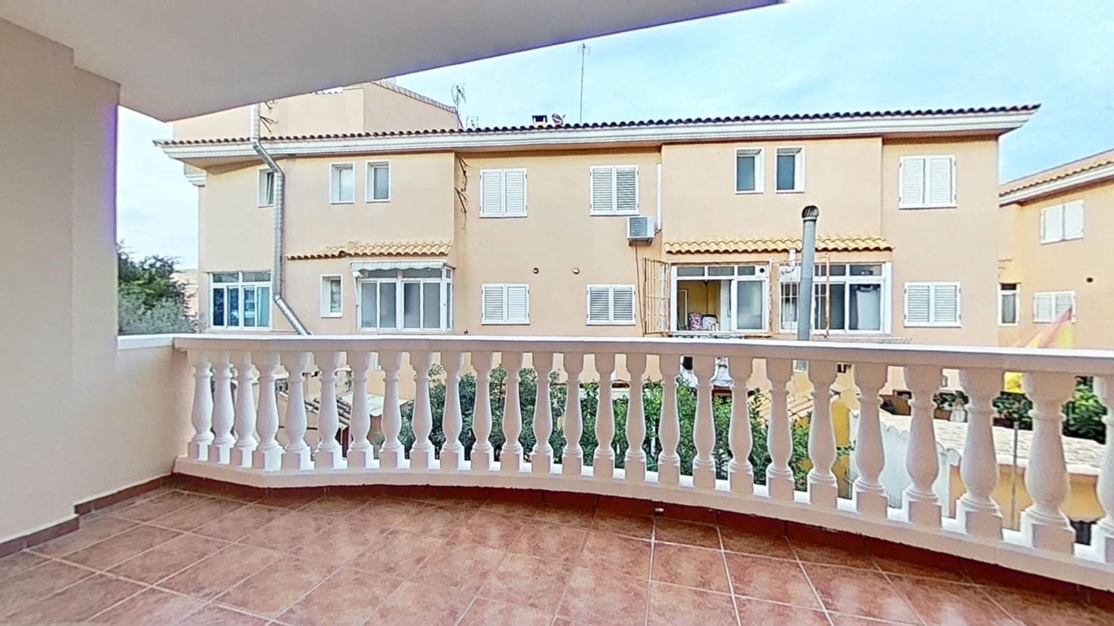 3 slaapkamer Rijtjeshuis te koop in Moncofa met garage - € 245.000 (Ref: 10048634)