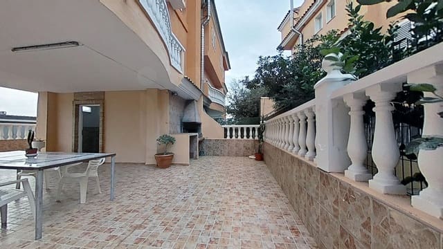 3 slaapkamer Rijtjeshuis te koop in Moncofa met garage - € 245.000 (Ref: 10048634)