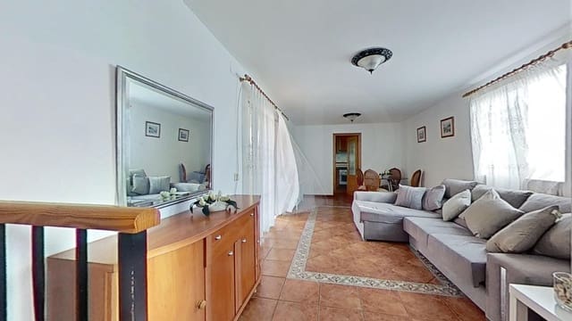 3 slaapkamer Rijtjeshuis te koop in Moncofa met garage - € 245.000 (Ref: 10048634)