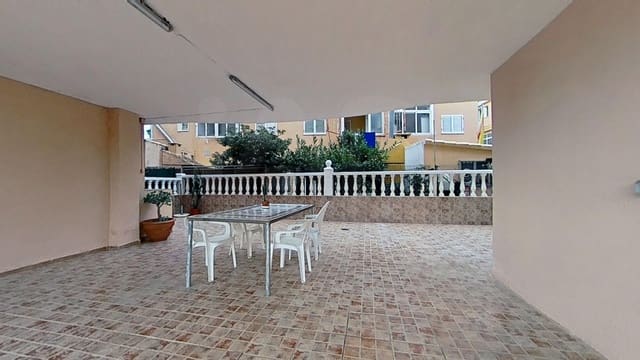 3 slaapkamer Rijtjeshuis te koop in Moncofa met garage - € 245.000 (Ref: 10048634)