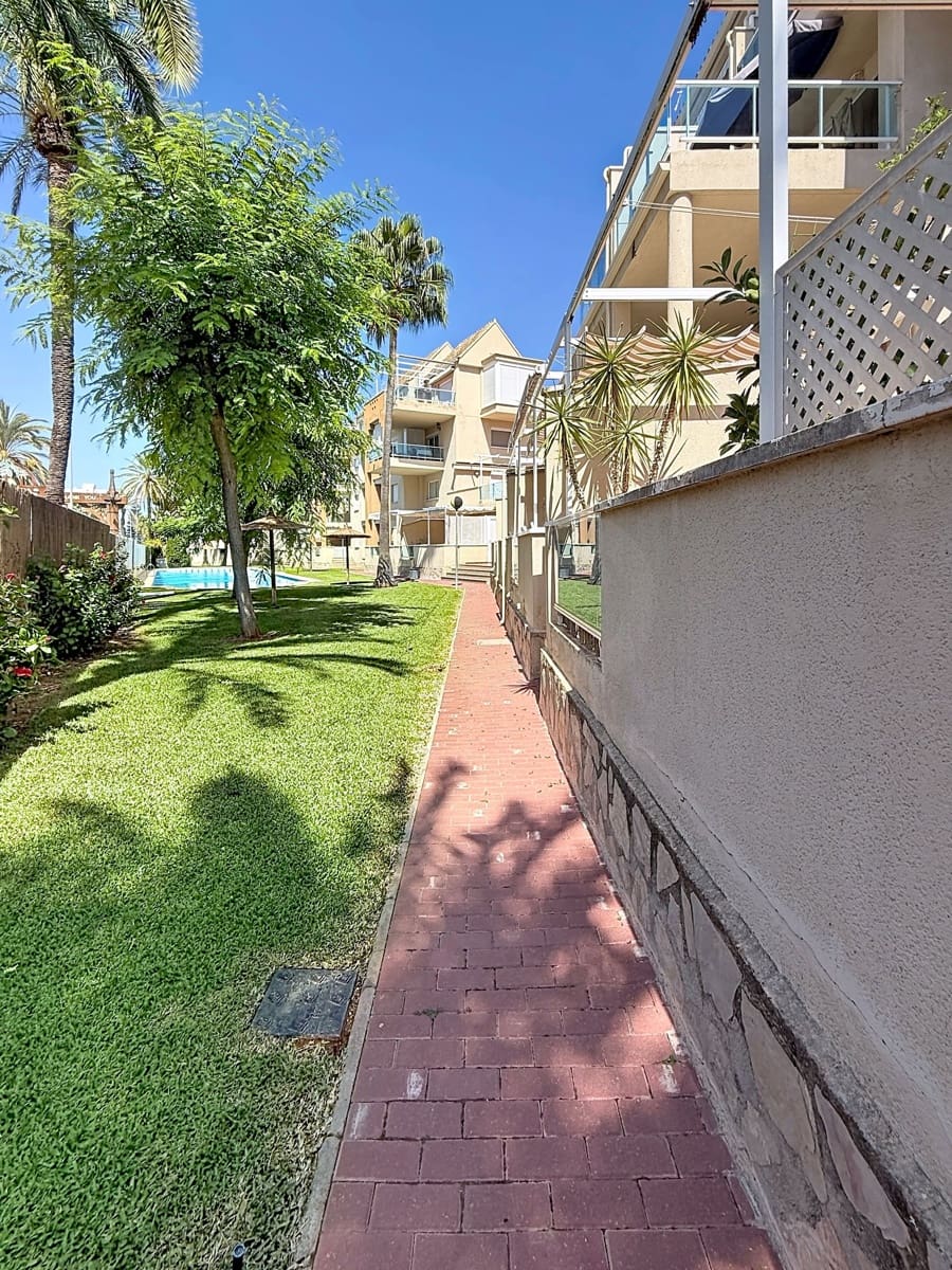 3 quarto Apartamento para venda em Denia com piscina - 310 000 € (Ref: 10048635)