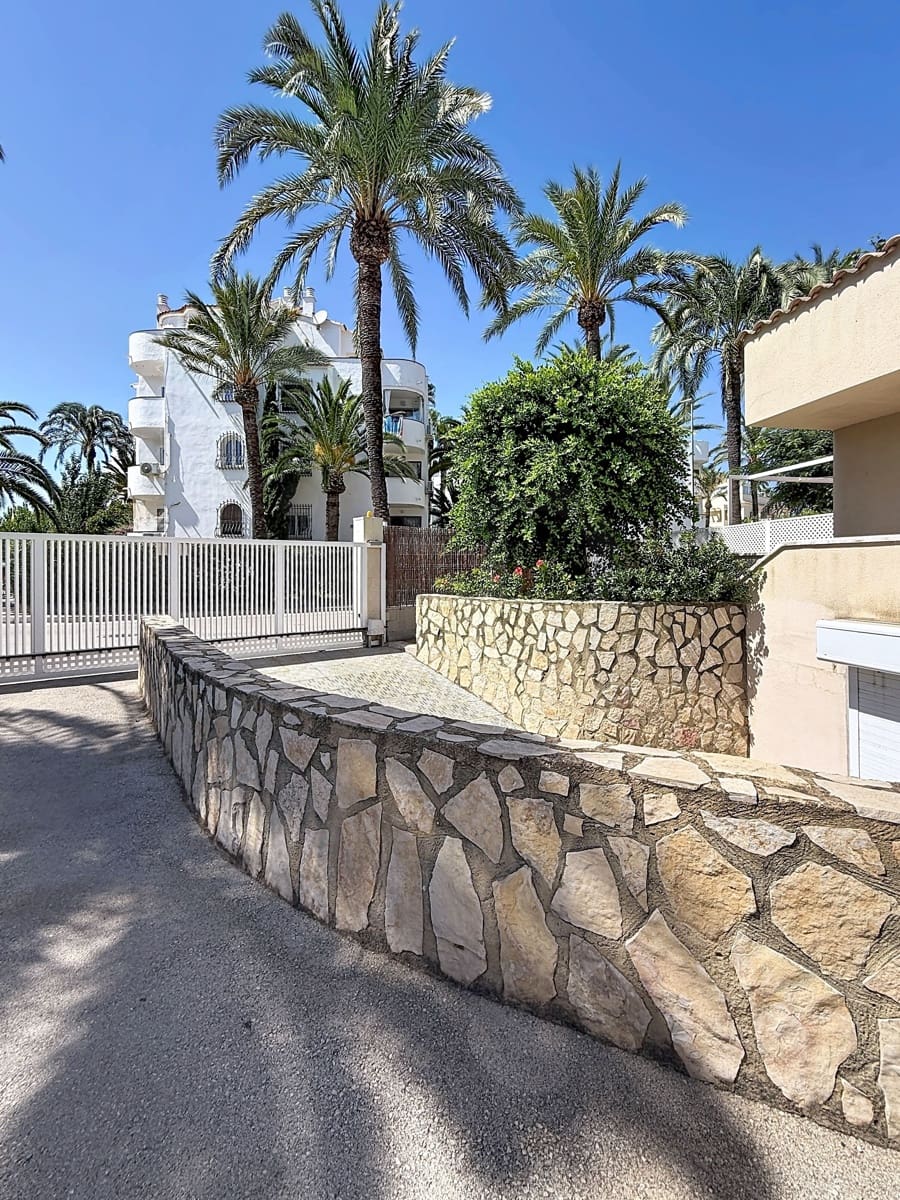3 quarto Apartamento para venda em Denia com piscina - 310 000 € (Ref: 10048635)