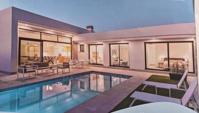 Chalet de 3 habitaciones en Calasparra en venta con piscina - 359.000 € (Ref: 10048636)
