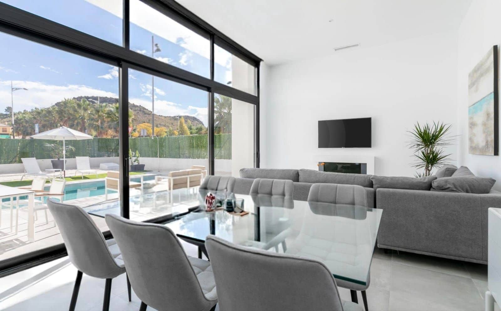 Chalet de 3 habitaciones en Calasparra en venta con piscina - 359.000 € (Ref: 10048636)