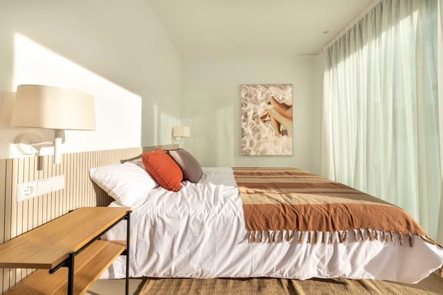 Chalet de 3 habitaciones en Calasparra en venta con piscina - 359.000 € (Ref: 10048636)