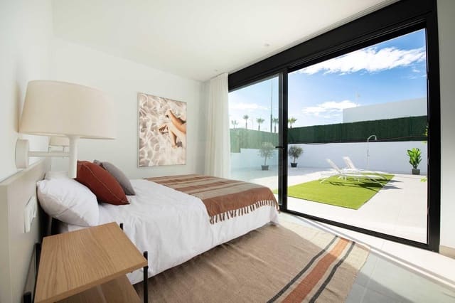 Chalet de 3 habitaciones en Calasparra en venta con piscina - 359.000 € (Ref: 10048636)