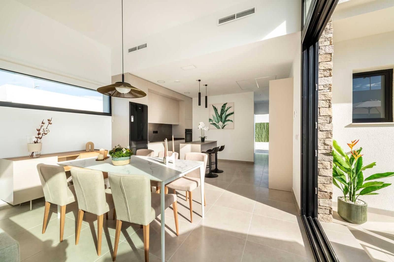 Chalet de 3 habitaciones en Calasparra en venta con piscina - 359.000 € (Ref: 10048636)