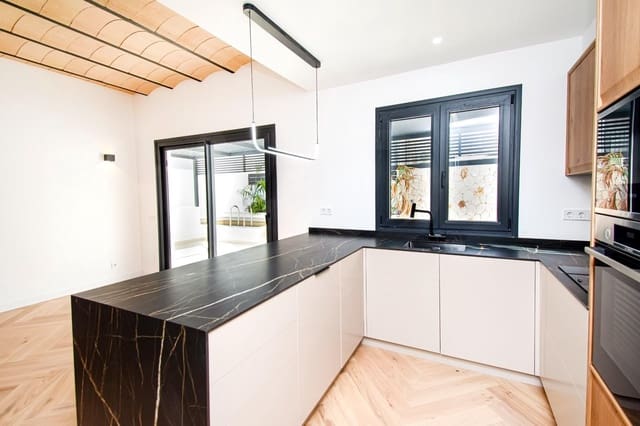 3 quarto Casa em Banda para venda em Pere Garau, Palma de Mallorca com piscina garagem - 1 320 000 € (Ref: 10048642)