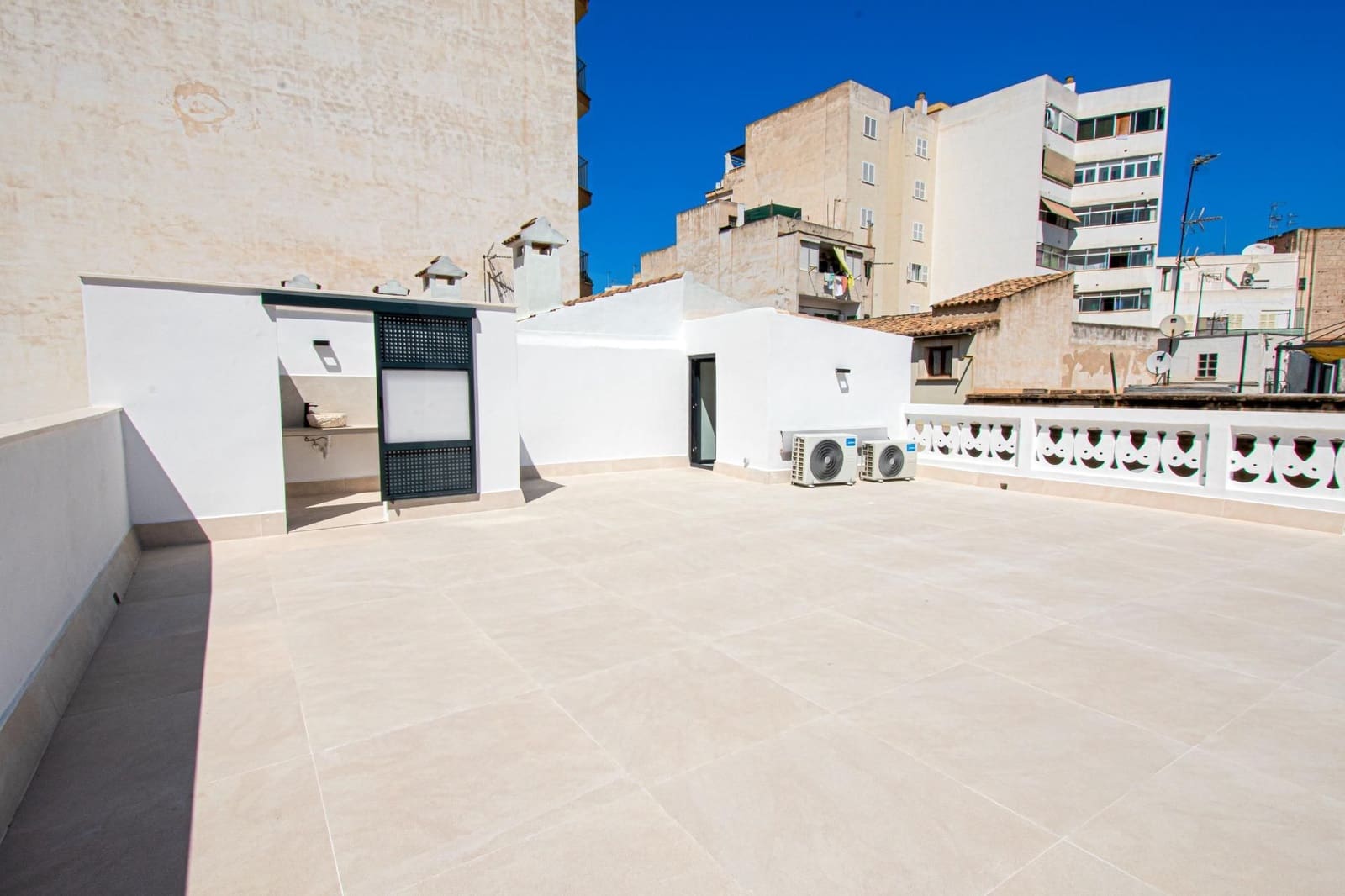 3 quarto Casa em Banda para venda em Palma de Mallorca com piscina garagem - 1 320 000 € (Ref: 10048642)