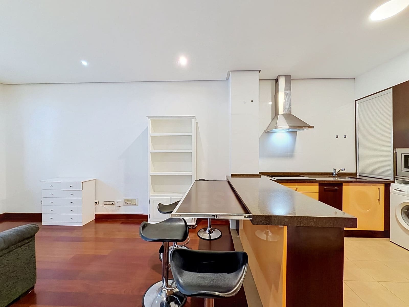 Apartment for rent in Vigo - € 790 (Ref: 10048643)