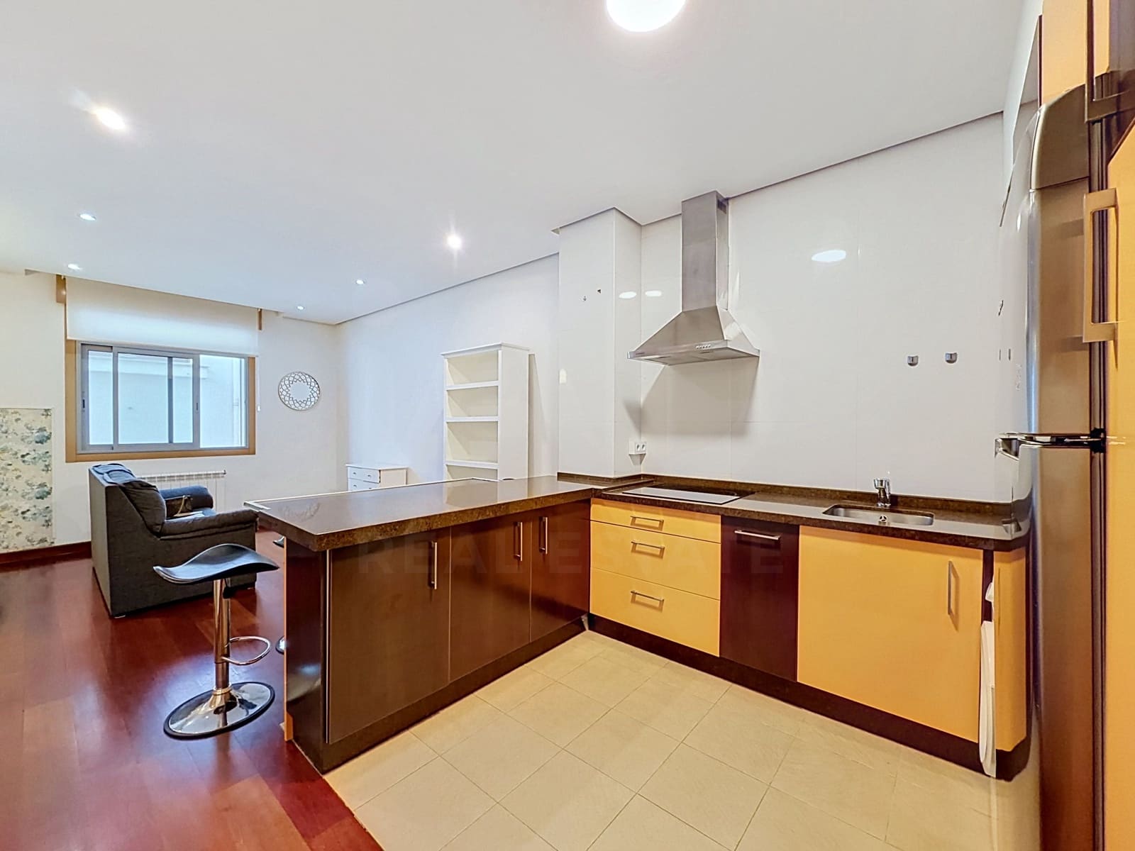 Apartment for rent in Vigo - € 790 (Ref: 10048643)