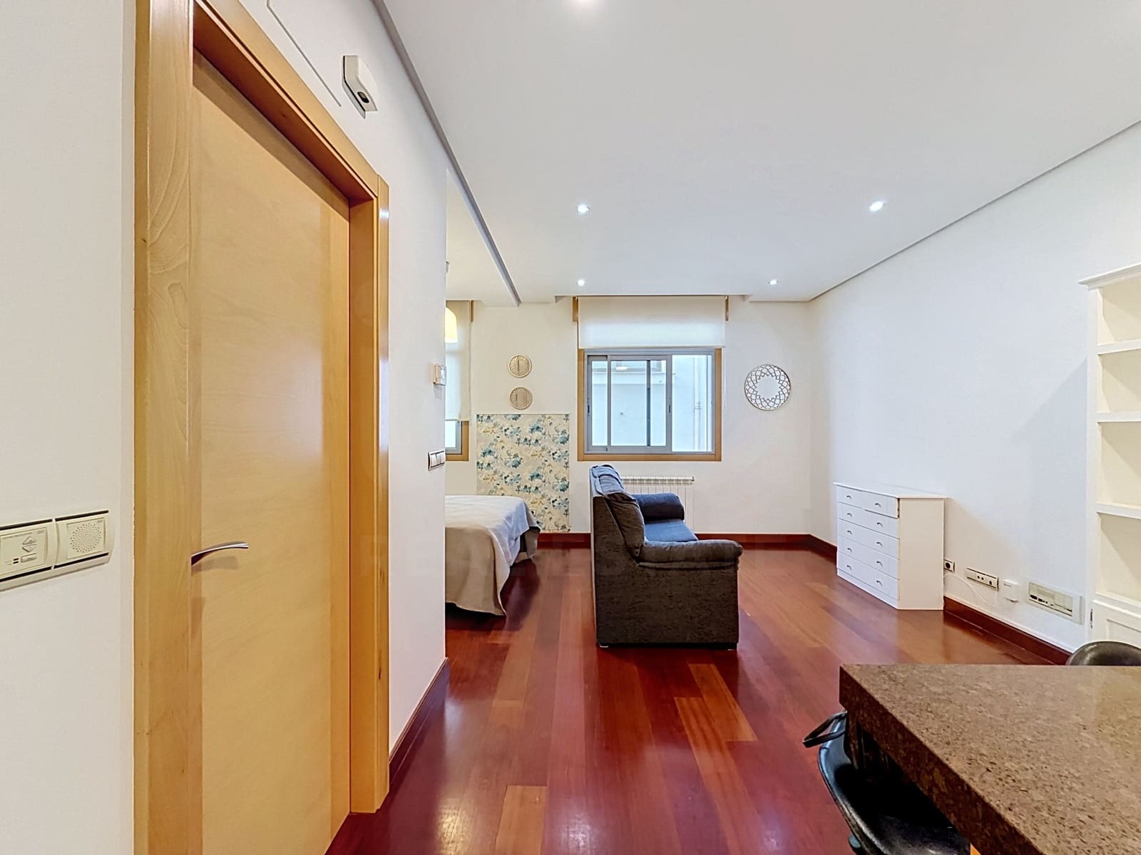 Apartment for rent in Vigo - € 790 (Ref: 10048643)