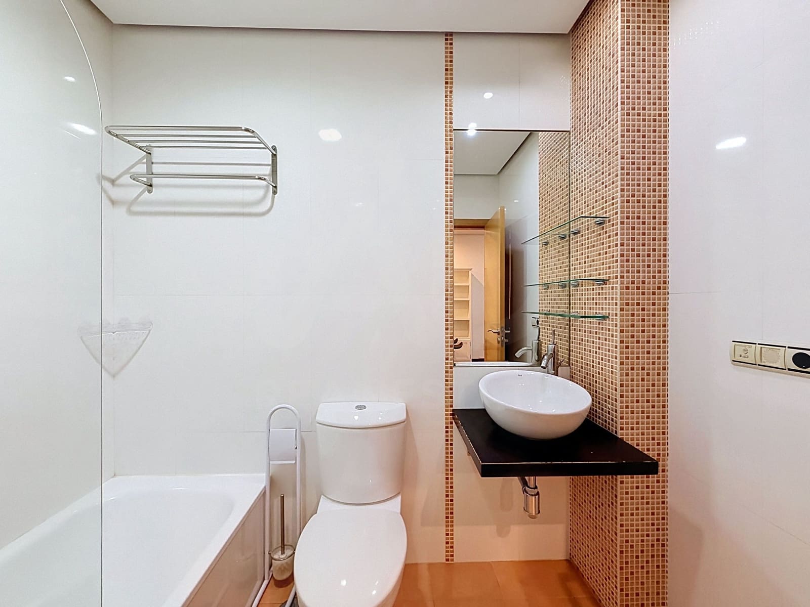 Apartment for rent in Vigo - € 790 (Ref: 10048643)