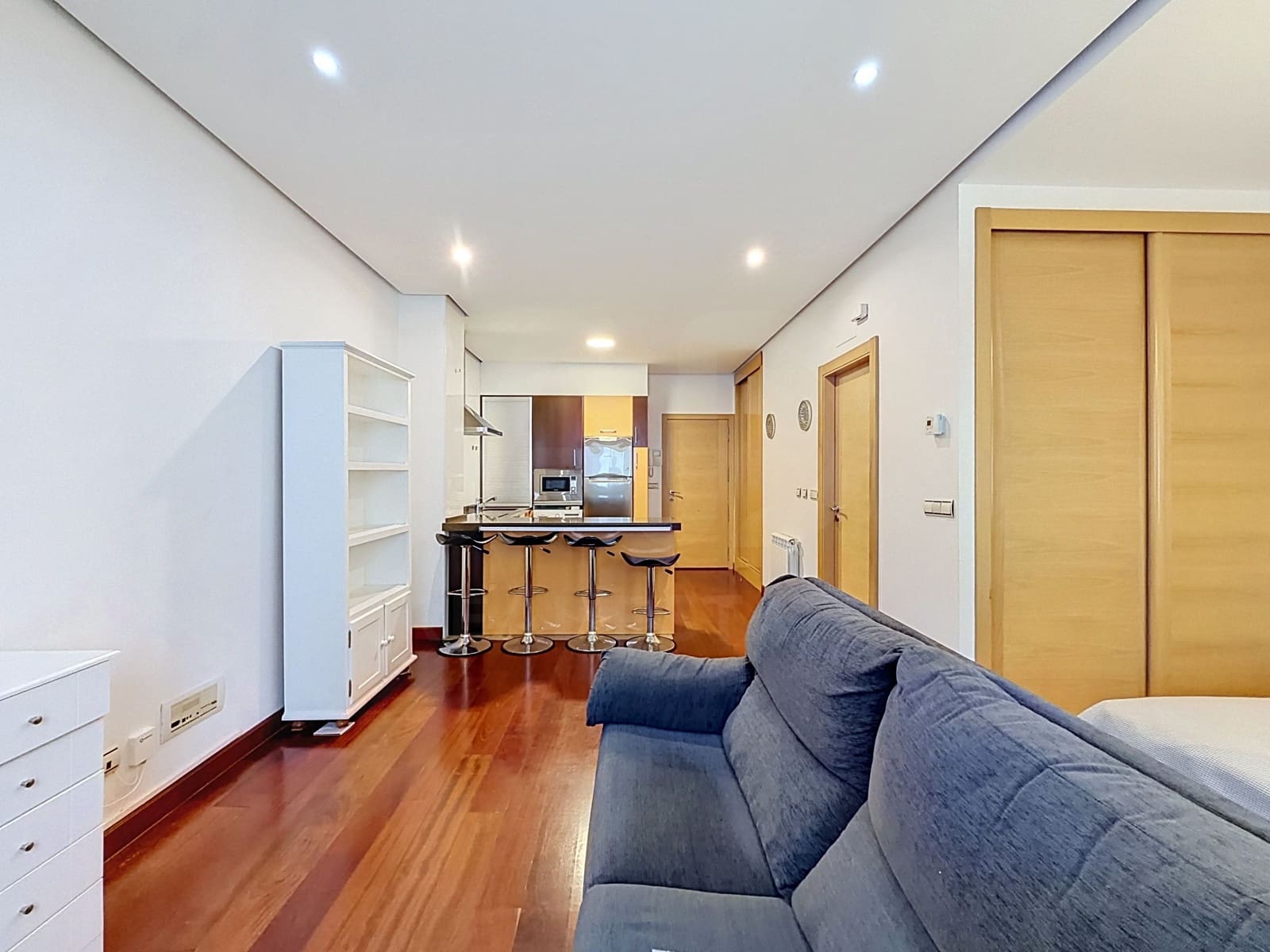 Apartment for rent in Vigo - € 790 (Ref: 10048643)