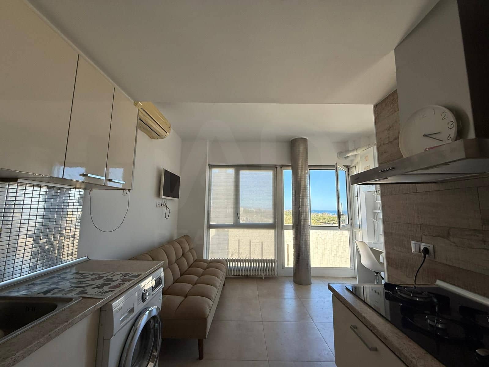 1 soverom Leilighet til leie i Barcelona by med garasje - € 1 500 (Ref: 10048645)