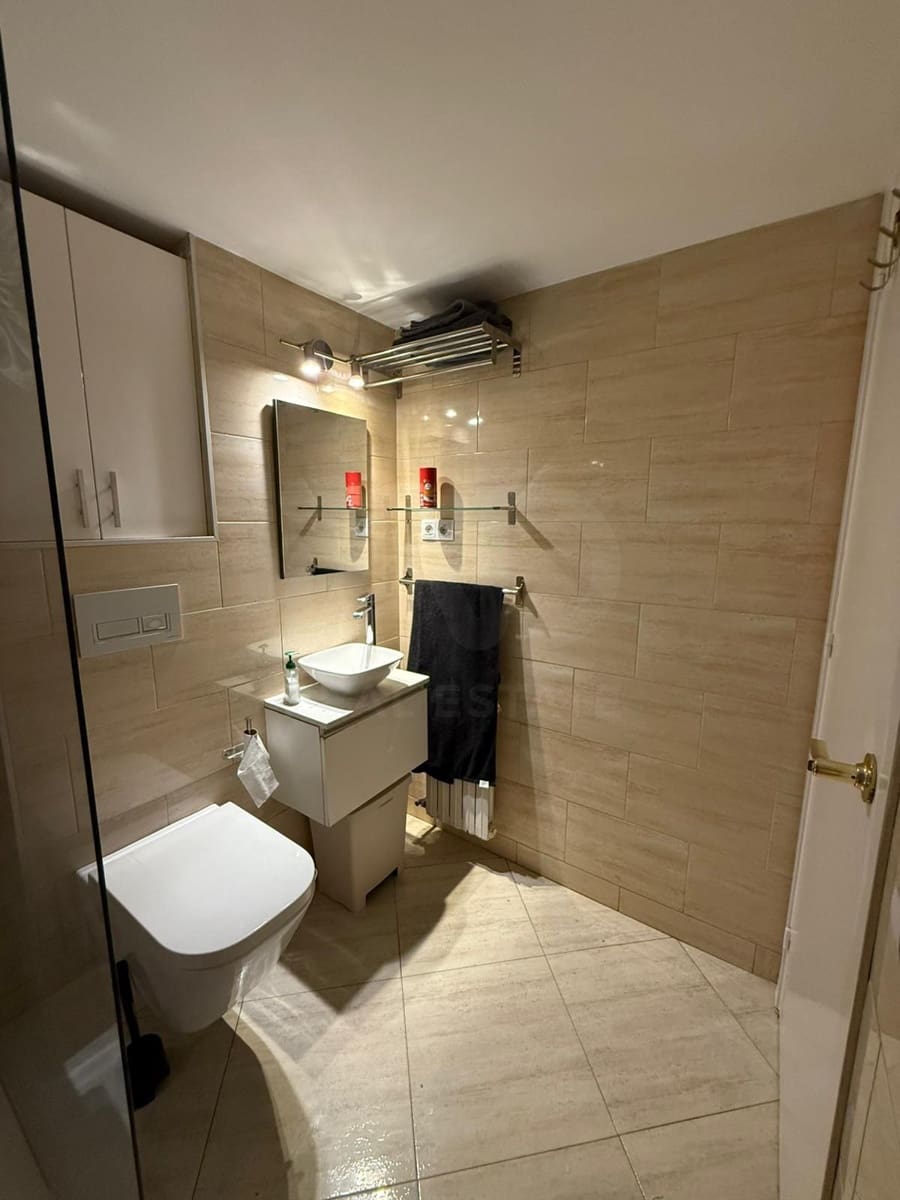 1 soverom Leilighet til leie i Barcelona by med garasje - € 1 500 (Ref: 10048645)