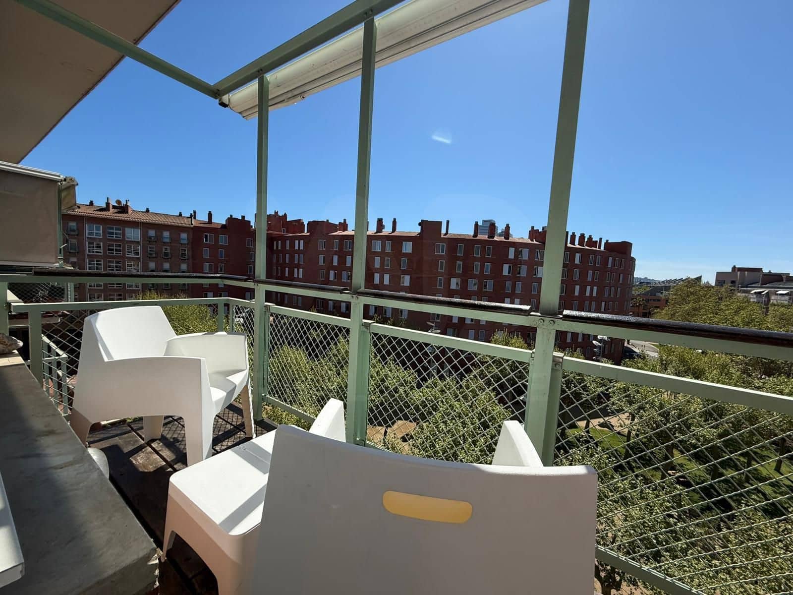 1 soverom Leilighet til leie i Barcelona by med garasje - € 1 500 (Ref: 10048645)