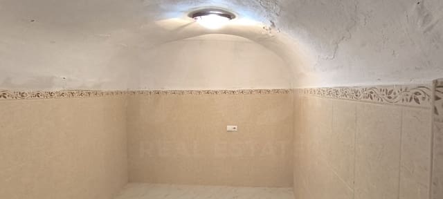 2 slaapkamer Finca/Landhuis te koop in Crevillente / Crevillent met garage - € 136.500 (Ref: 10048647)