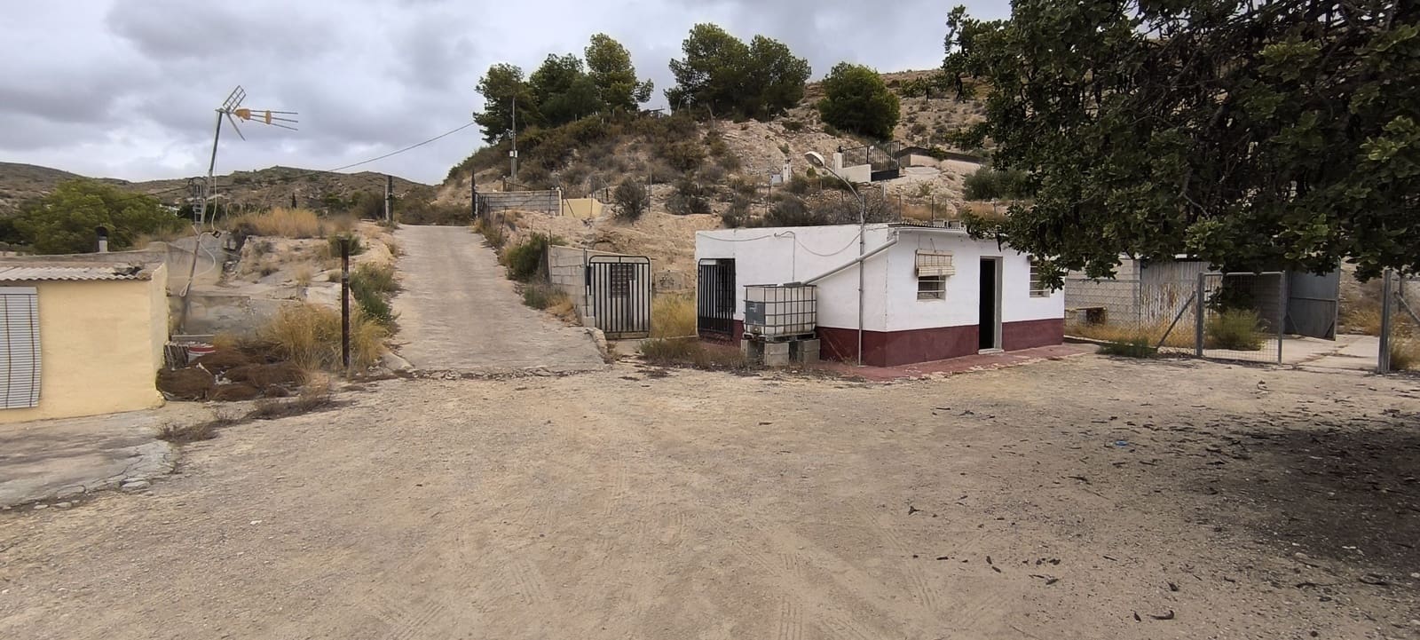 2 slaapkamer Finca/Landhuis te koop in Crevillente / Crevillent met garage - € 136.500 (Ref: 10048647)