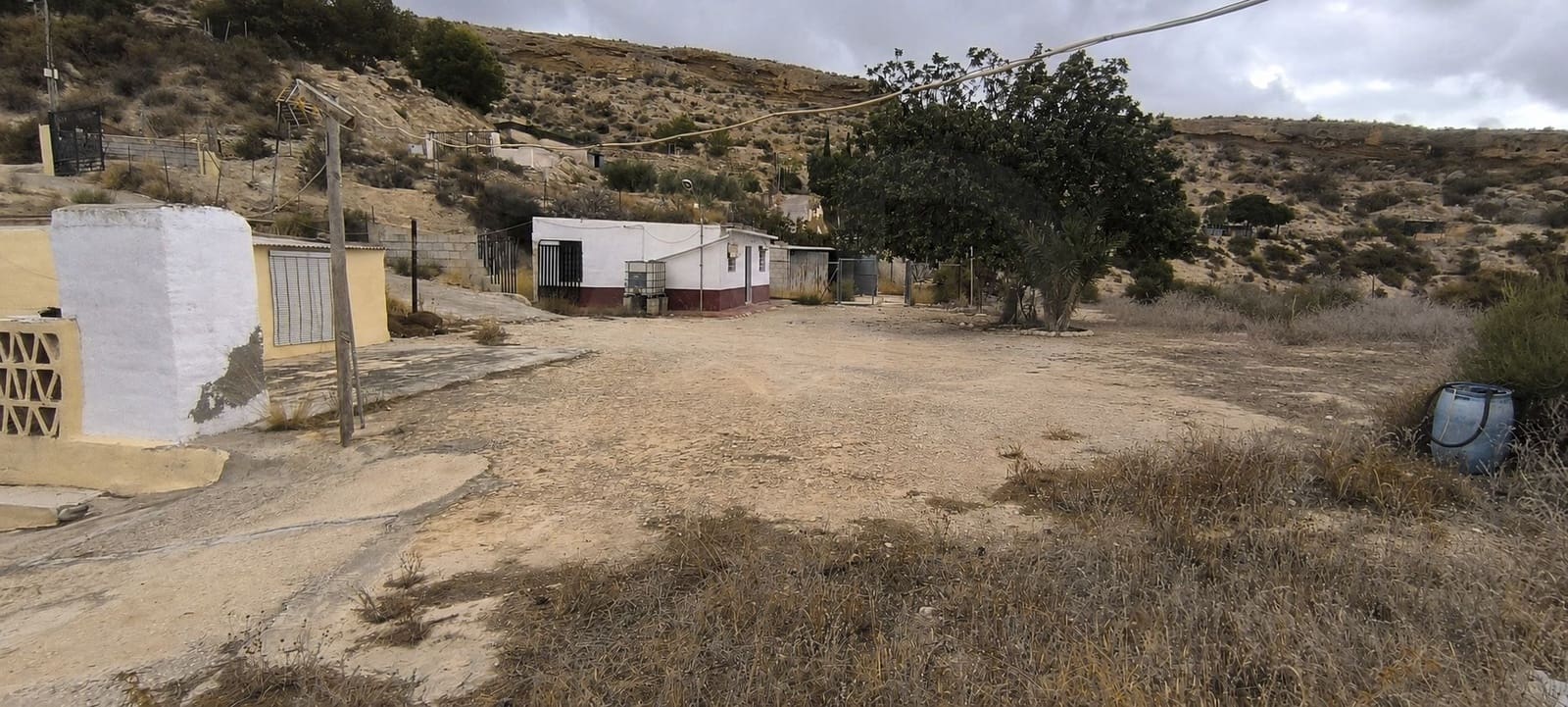 2 slaapkamer Finca/Landhuis te koop in Crevillente / Crevillent met garage - € 136.500 (Ref: 10048647)