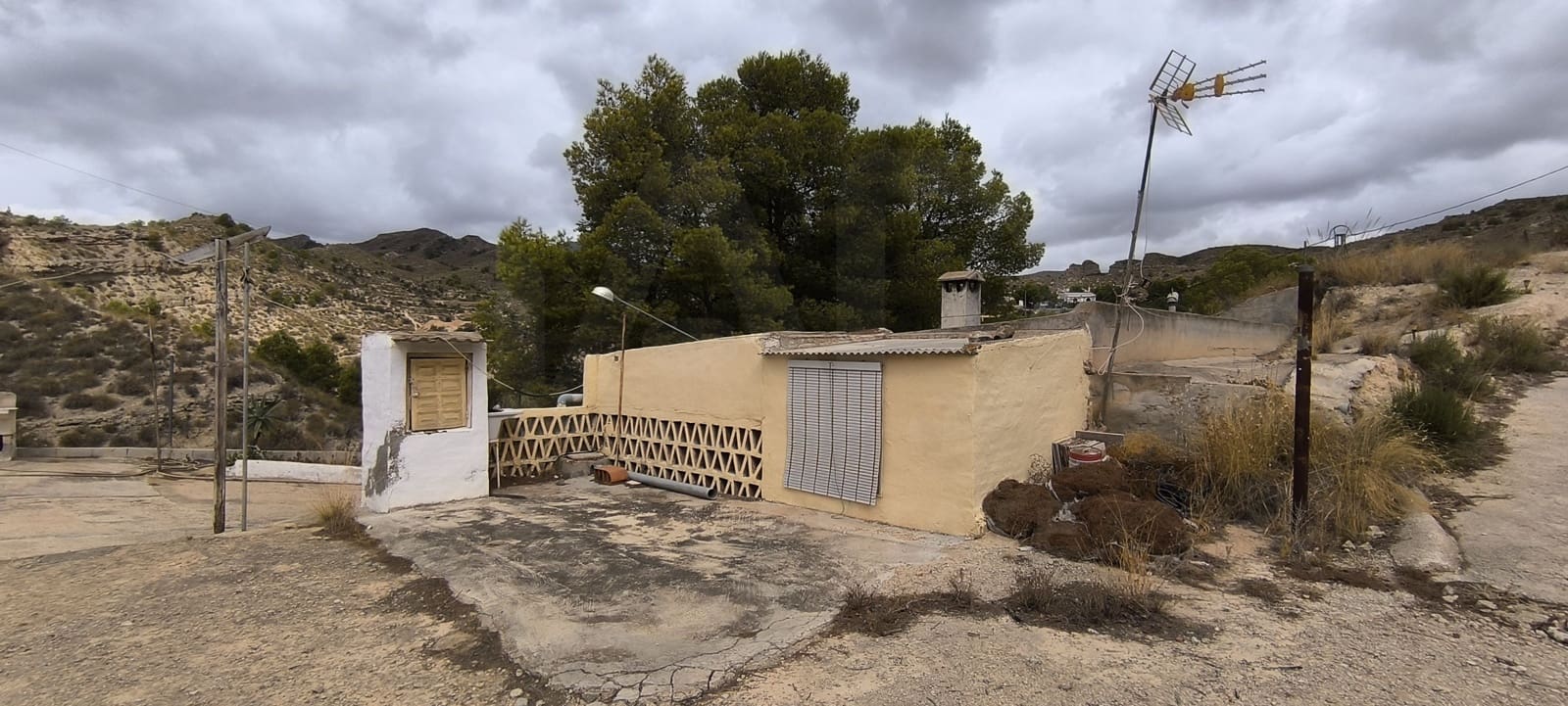 2 slaapkamer Finca/Landhuis te koop in Crevillente / Crevillent met garage - € 136.500 (Ref: 10048647)