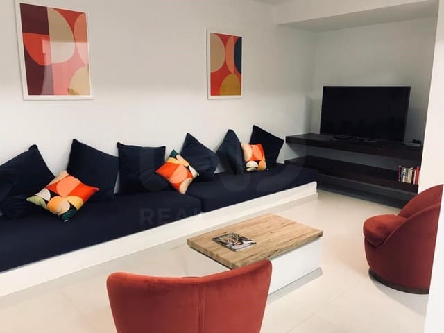 4 soverom Hus til salgs i Centro, Estepona med svømmebasseng - € 1 450 000 (Ref: 10048648)