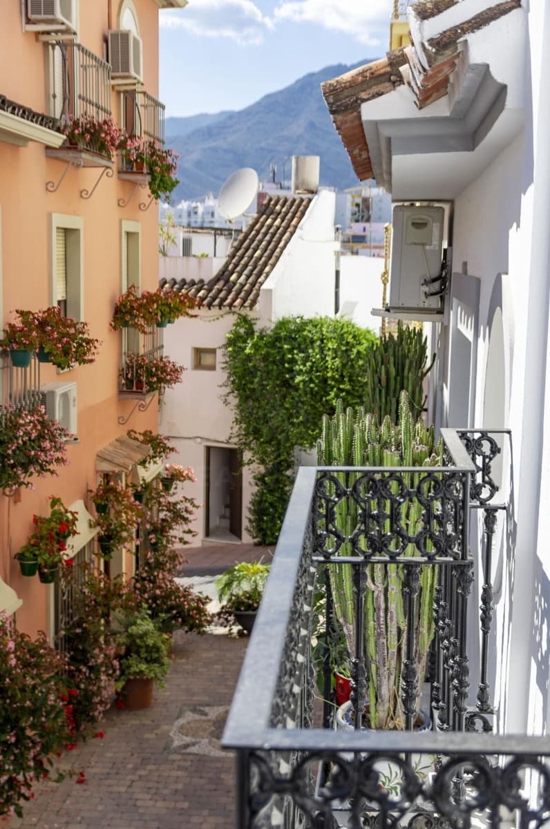 4 soverom Hus til salgs i Estepona med svømmebasseng - € 1 450 000 (Ref: 10048648)