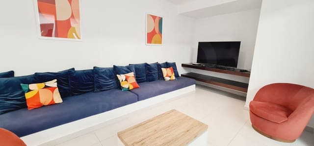 4 soverom Hus til salgs i Centro, Estepona med svømmebasseng - € 1 450 000 (Ref: 10048648)