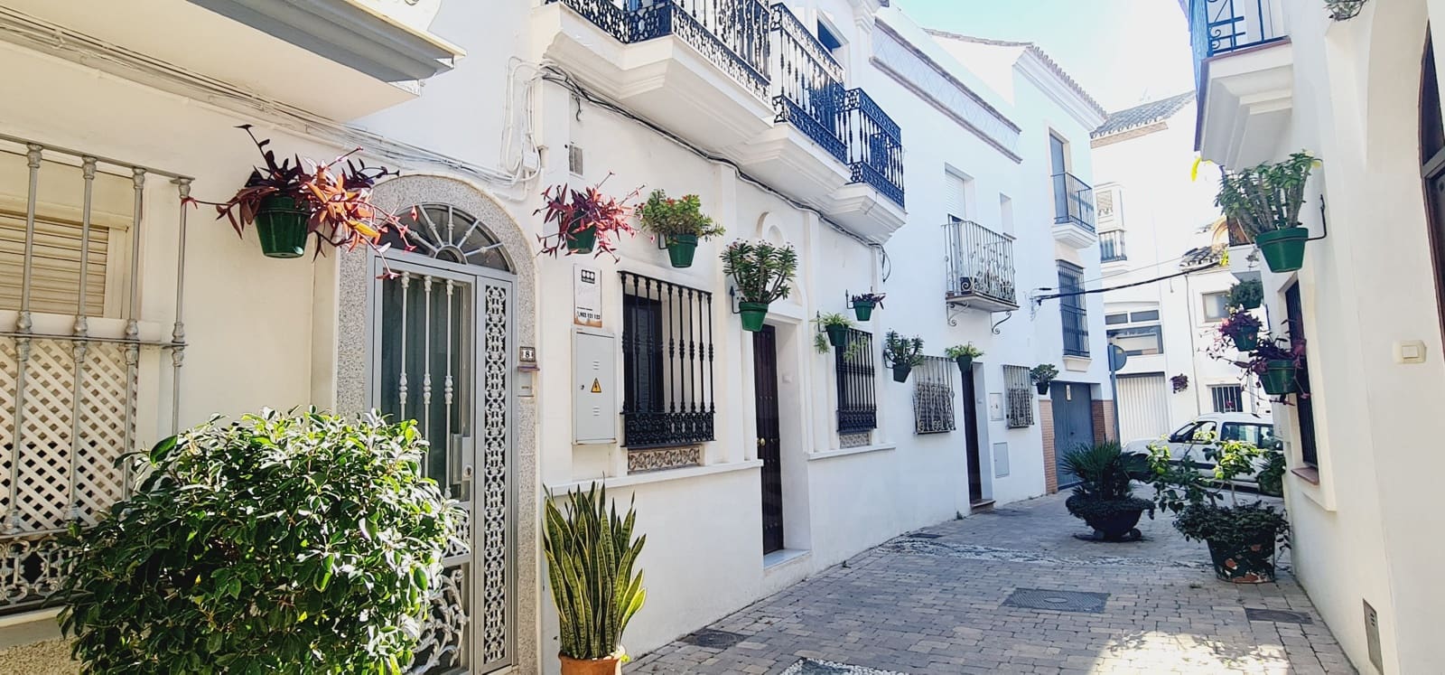 4 soverom Hus til salgs i Estepona med svømmebasseng - € 1 450 000 (Ref: 10048648)