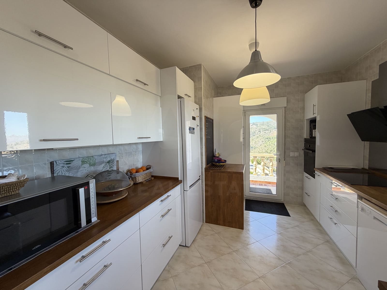 3 Zimmer Villa zu verkaufen in Pedreguer mit Pool Garage - 548.000 € (Ref: 10049363)