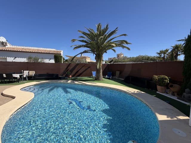 3 Zimmer Villa zu verkaufen in Pedreguer mit Pool Garage - 548.000 € (Ref: 10049363)