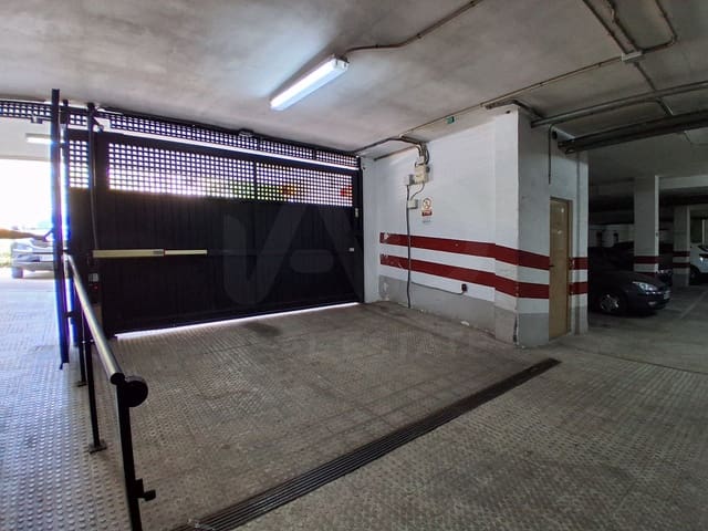 Autotalli myytävänä paikassa L'Arenal, Palma de Mallorca - 80 000 € (Ref: 10049832)