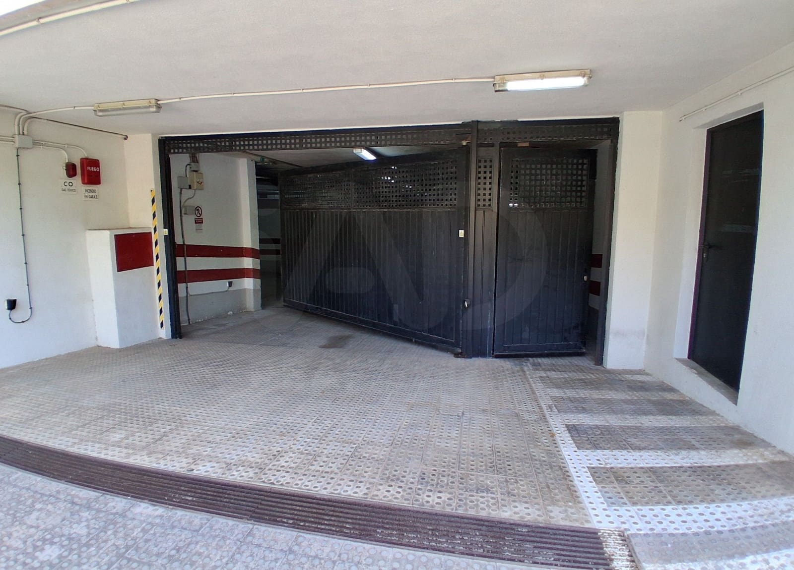 Autotalli myytävänä paikassa Palma de Mallorca - 80 000 € (Ref: 10049832)