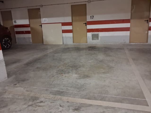 Autotalli myytävänä paikassa L'Arenal, Palma de Mallorca - 80 000 € (Ref: 10049832)