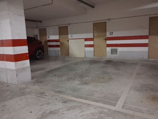Autotalli myytävänä paikassa L'Arenal, Palma de Mallorca - 80 000 € (Ref: 10049832)