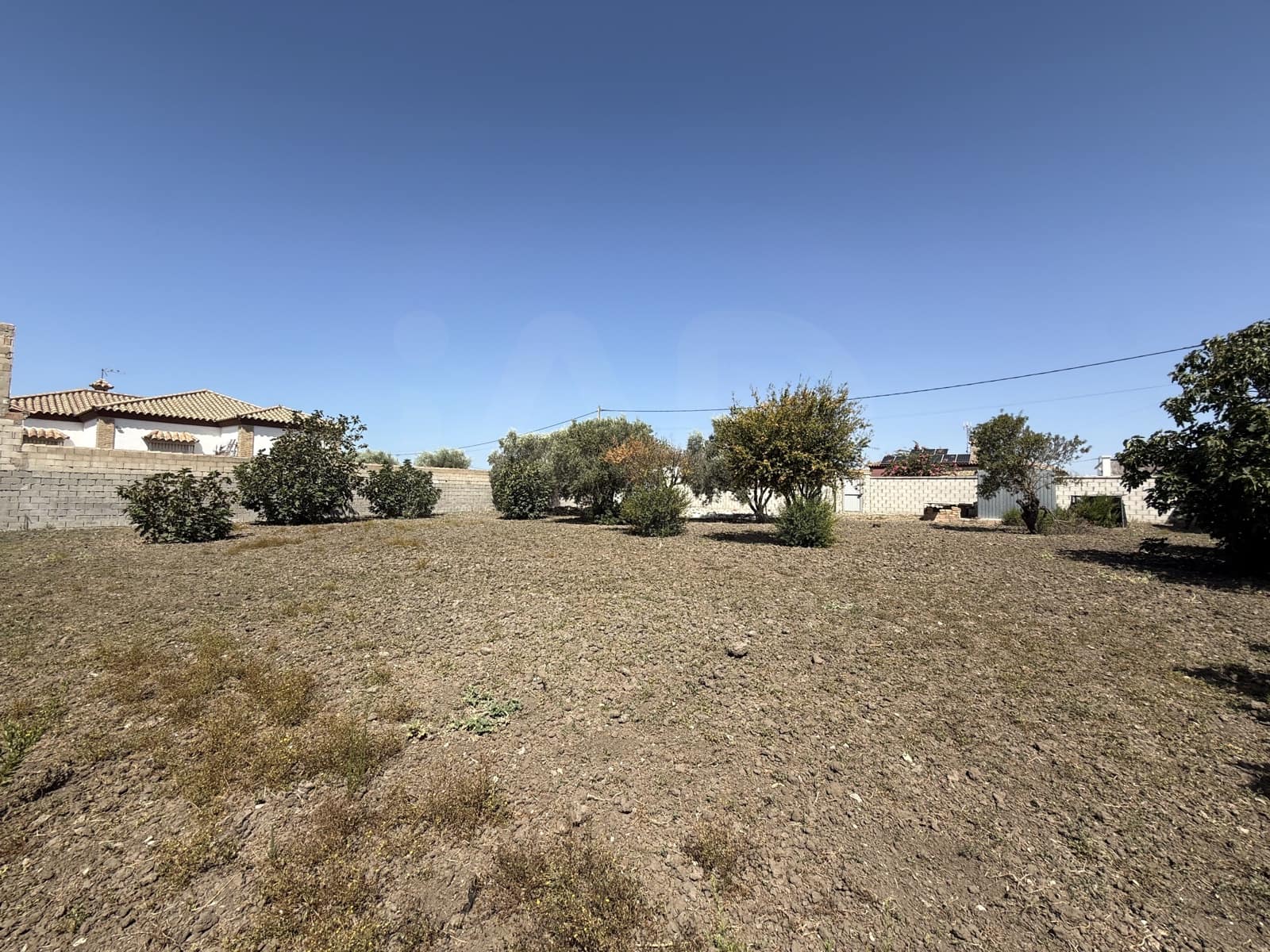 Rakentamaton maa myytävänä paikassa Chiclana de la Frontera - 85 000 € (Ref: 10049833)