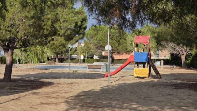 Bauplatz zu verkaufen in Llorenç del Penedès - 39.000 € (Ref: 10049926)