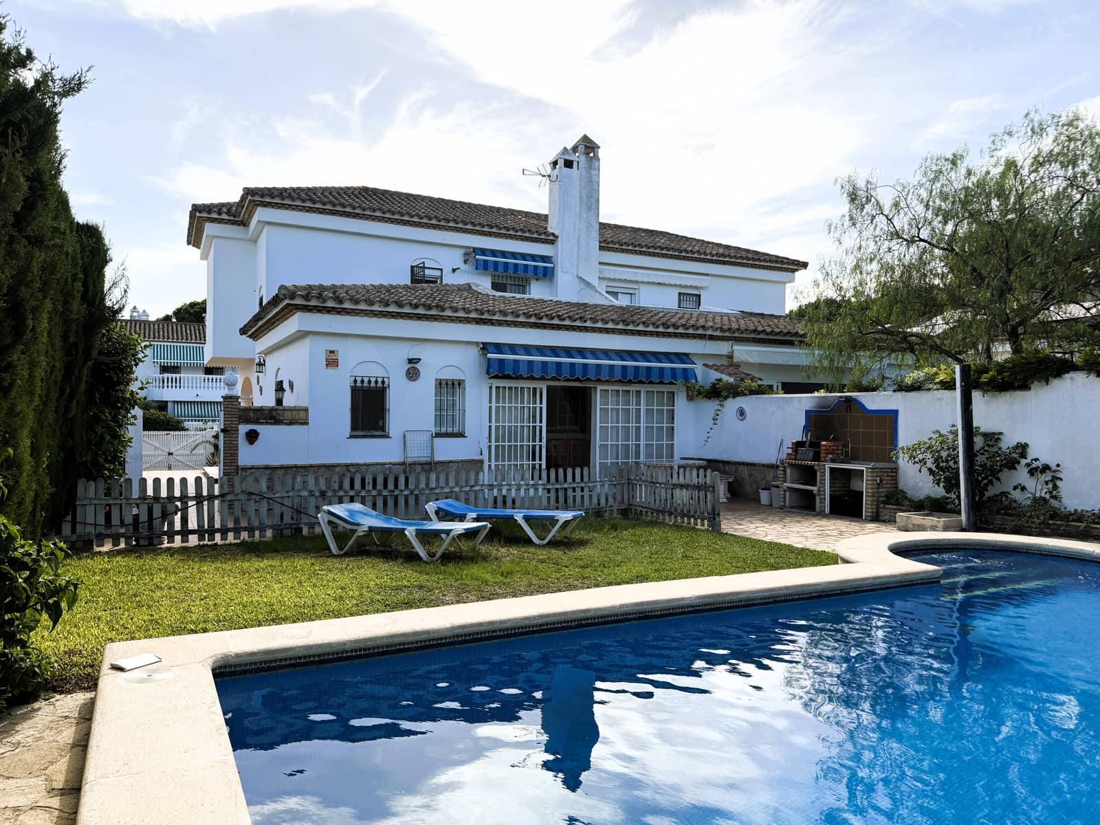 4 sovrum Hus till salu i Chiclana de la Frontera - 649 000 € (Ref: 10050322)