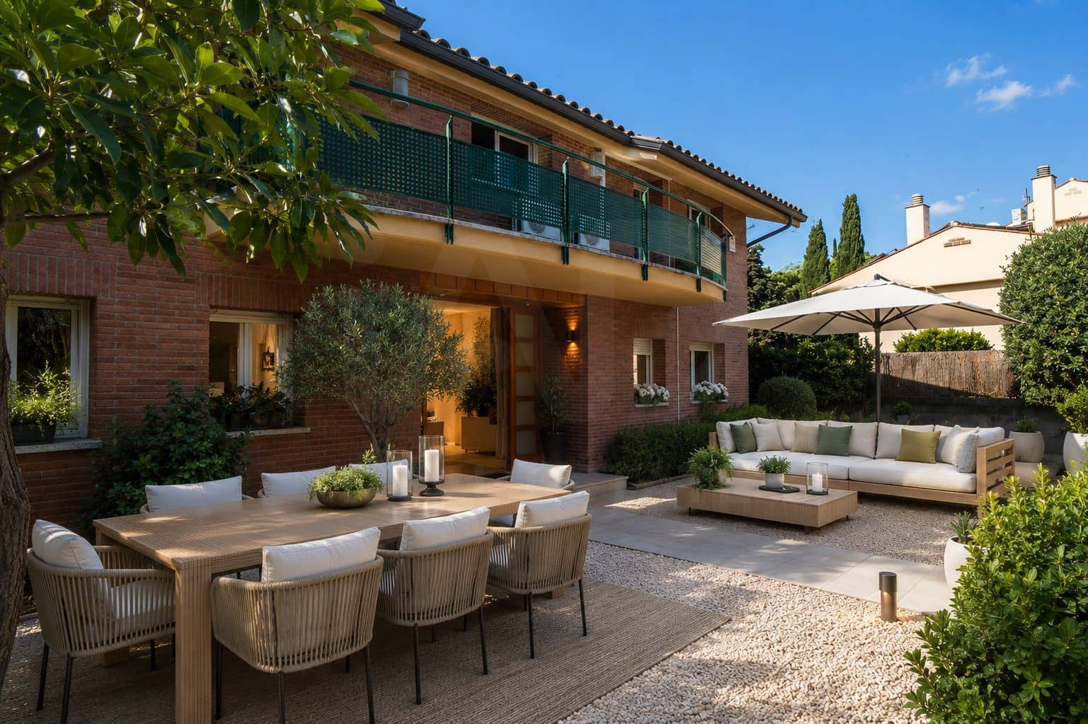 7 bedroom Townhouse for sale in Sant Vicenc de Montalt with garage - € 890,000 (Ref: 10050522)
